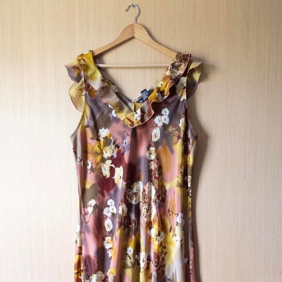 Y2K plus size floral dress - Picture 8 of 8